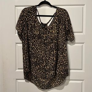 Torrid button front cheetah print top- size 2